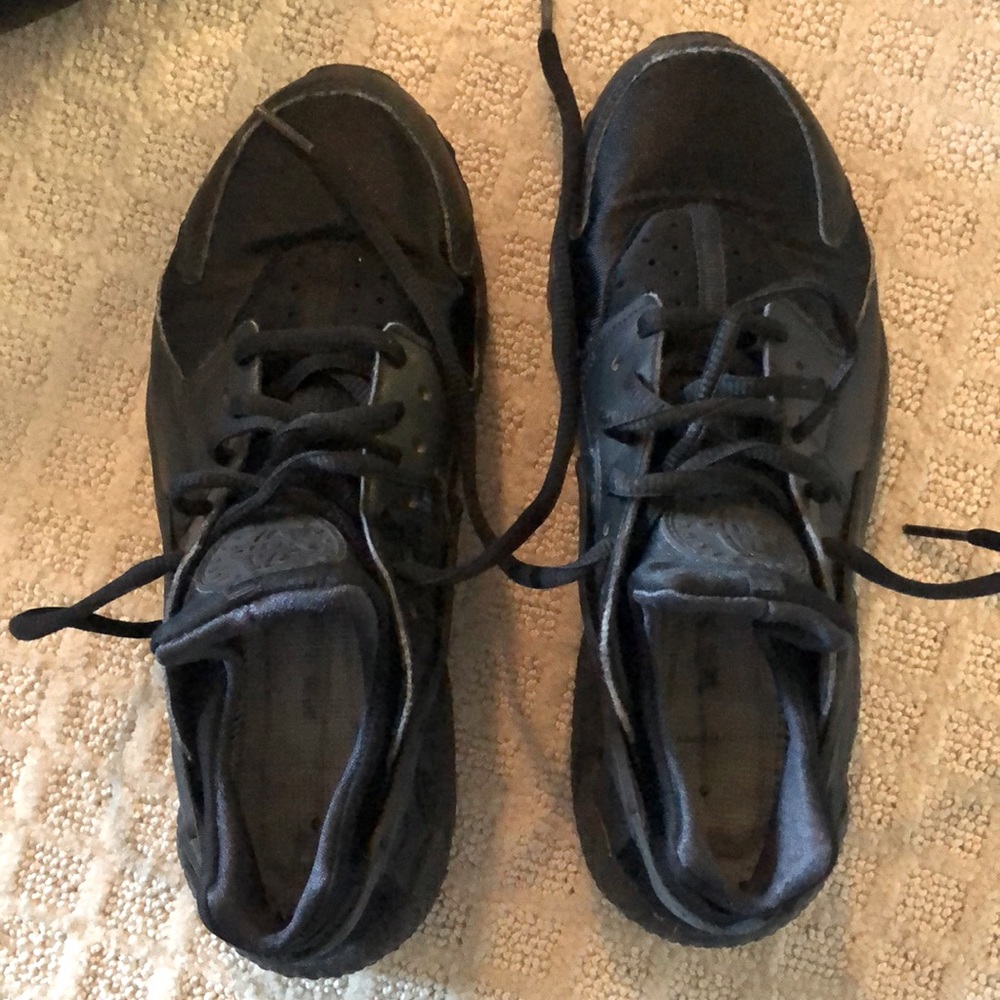 Nike huarache size 9 black